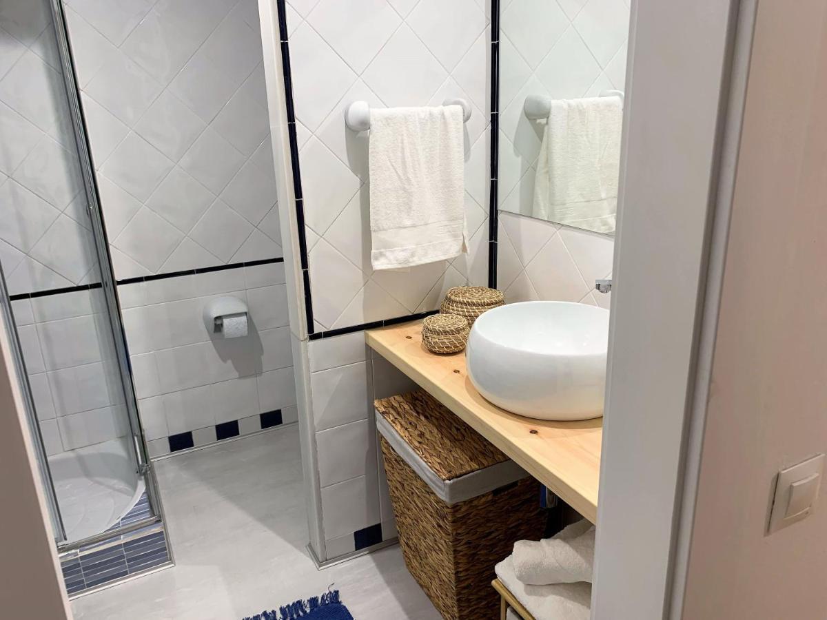 Apartamento Duplex Planta Baja Con Aparcamiento Gratuito En Palacio De Mijares Apartment Лянес Екстериор снимка